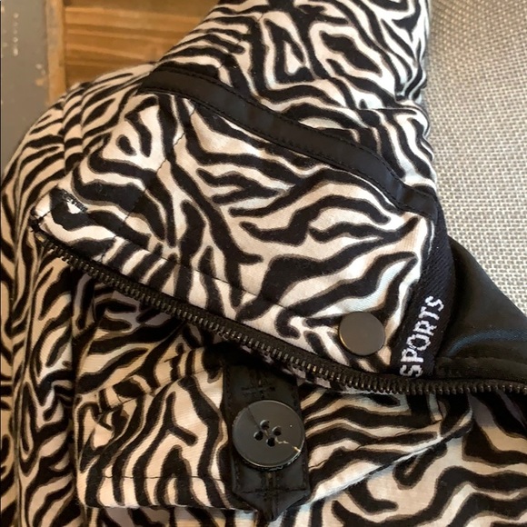 Marc Cain Sport Animal Print Crop Jacket 🌟 - Picture 9 of 16